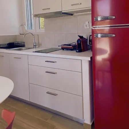 Haroto Τρυπητή